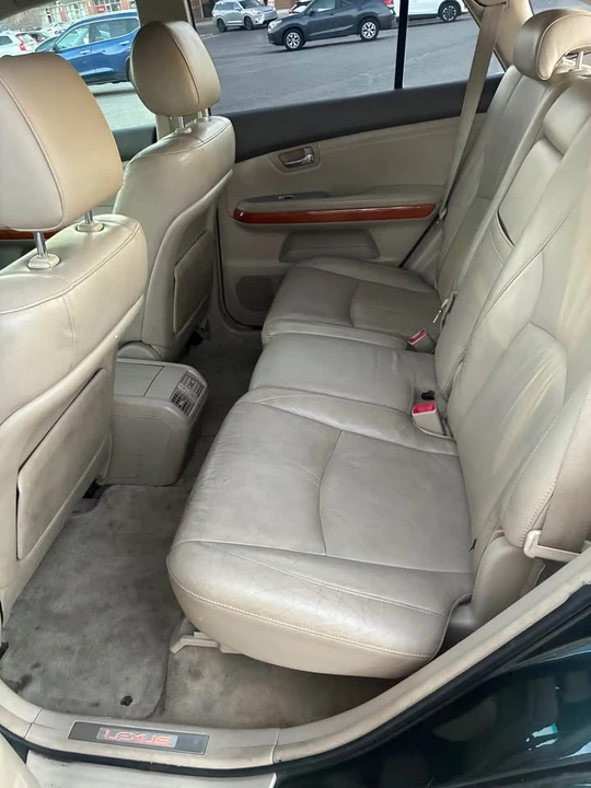 2004 Lexus RX 2nd Gen - Image 11 of 18