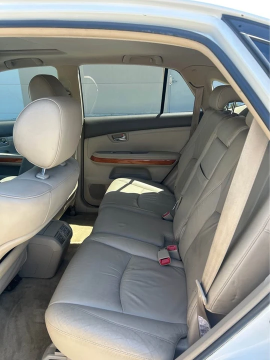 2004 Lexus RX 2nd Gen - Image 6 of 7
