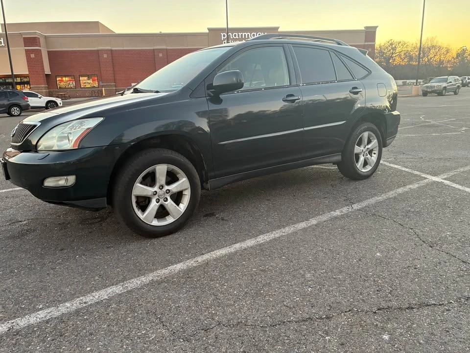 2004 Lexus RX 2nd Gen - Image 2 of 18