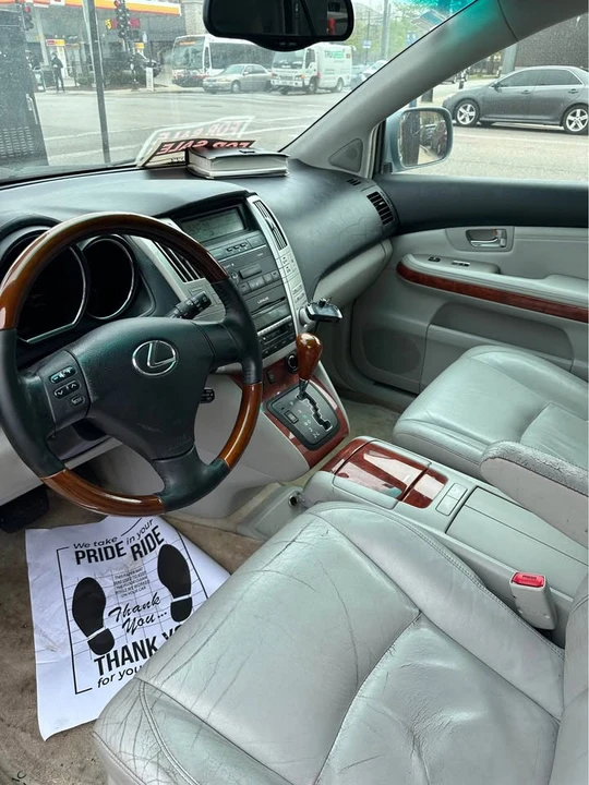 2004 Lexus RX 2nd Gen - Image 4 of 6