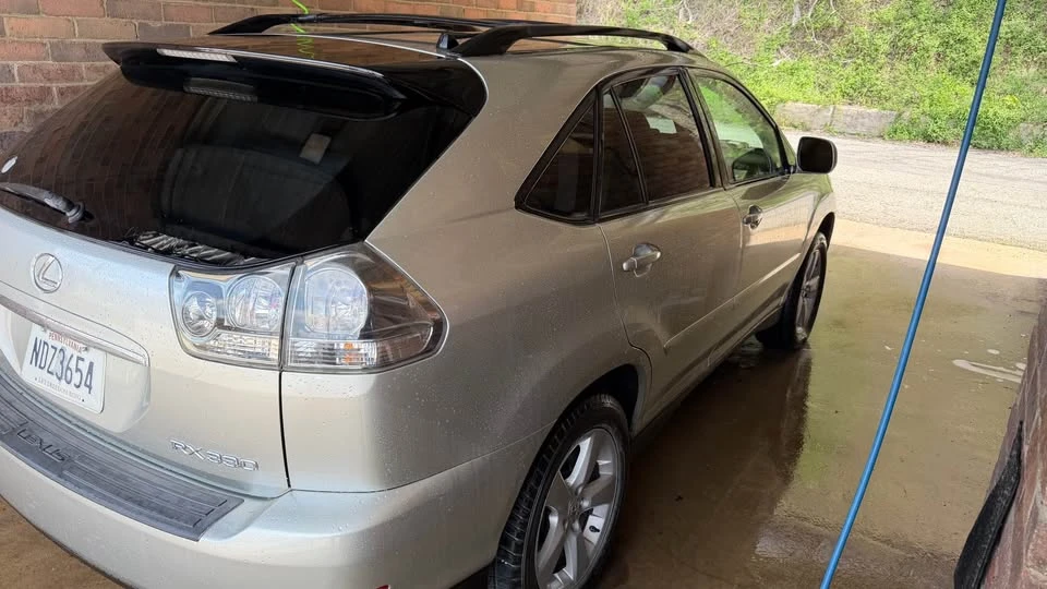 2004 Lexus RX 2nd Gen - Image 2 of 7