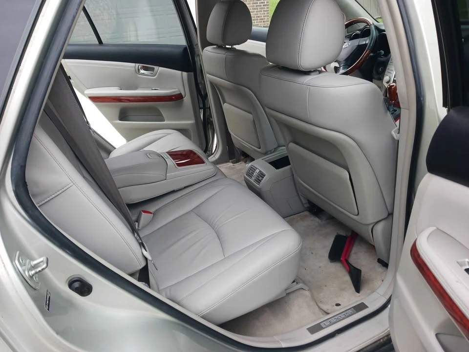 2004 Lexus RX 2nd Gen - Image 8 of 9