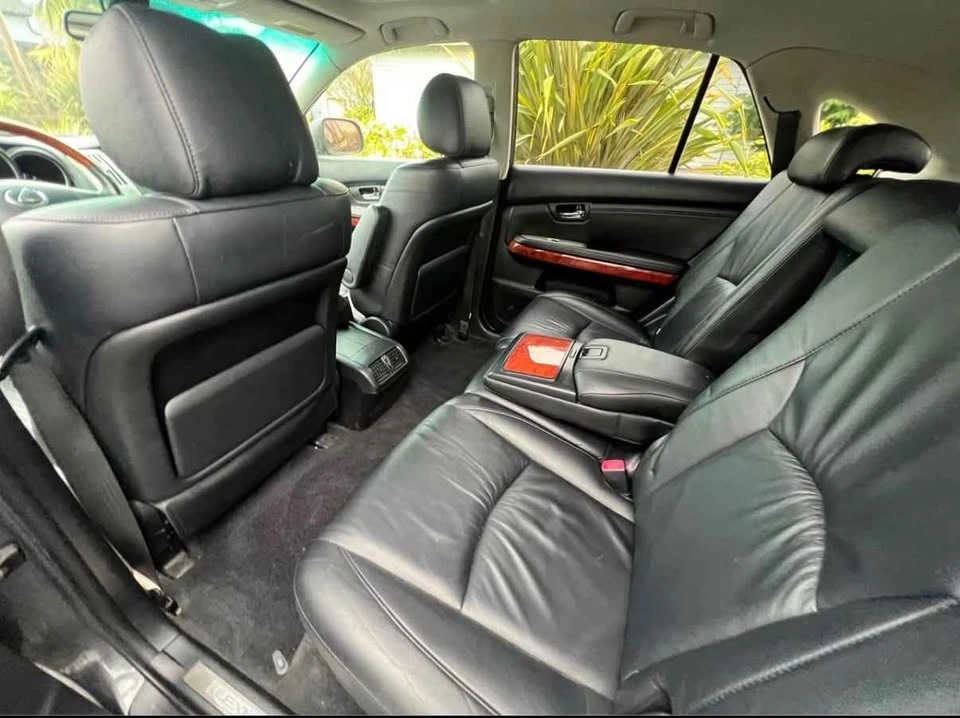 2004 Lexus RX 2nd Gen - Image 5 of 5