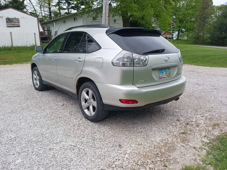 2004 Lexus RX 2nd Gen - Image 2 of 9