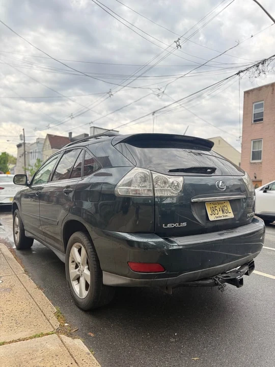 2004 Lexus RX 2nd Gen - Image 6 of 9