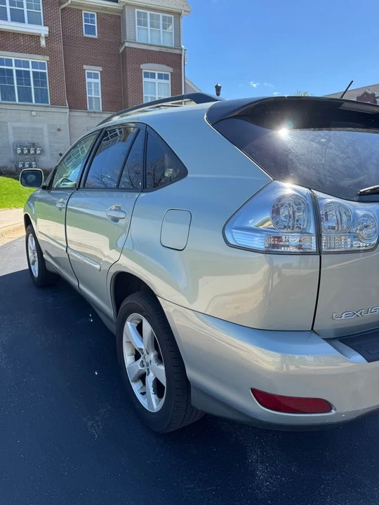 2004 Lexus RX 2nd Gen - Image 4 of 14