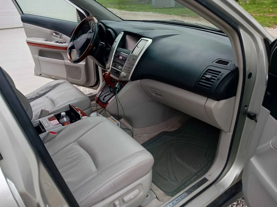 2004 Lexus RX 2nd Gen - Image 6 of 9