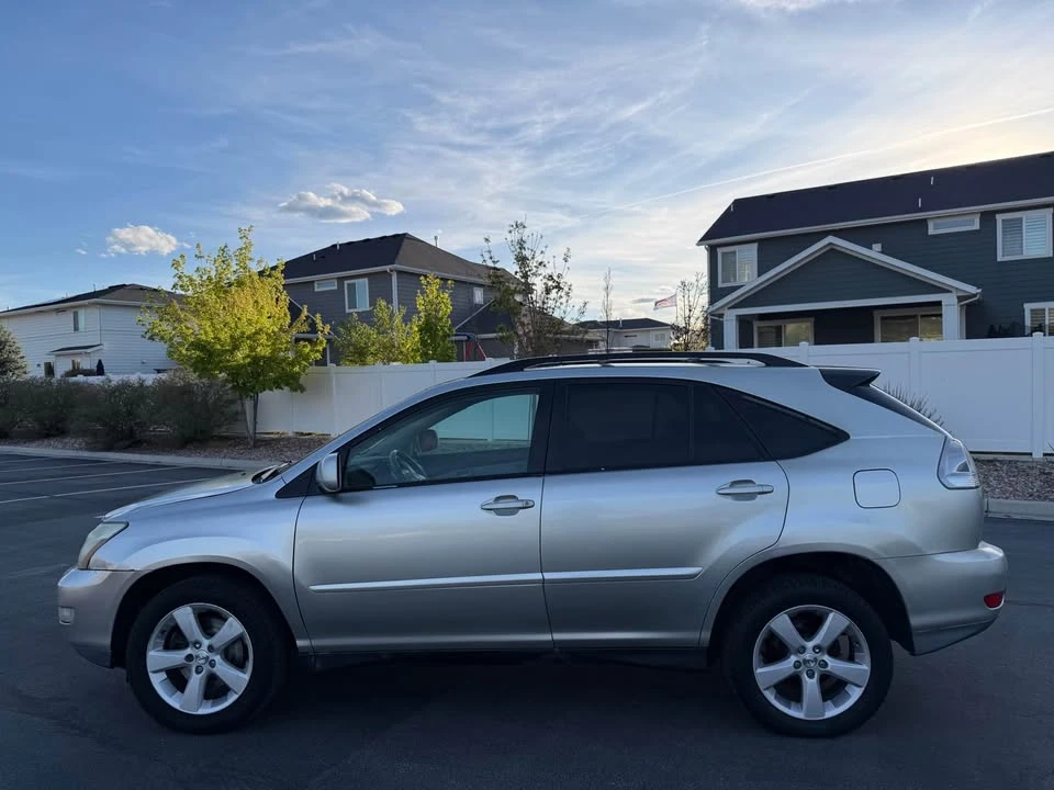 2004 Lexus RX 2nd Gen - Image 2 of 16
