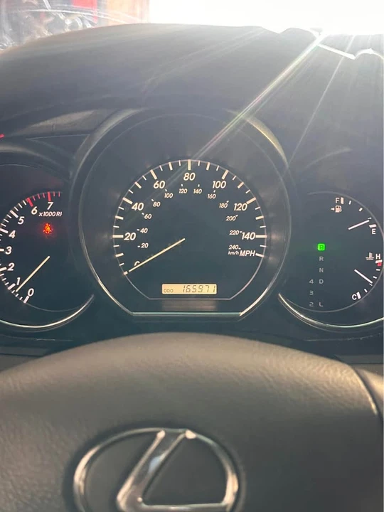 2004 Lexus RX 2nd Gen - Image 7 of 8