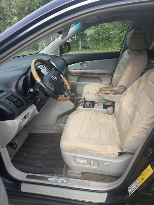 2004 Lexus RX 2nd Gen - Image 8 of 9