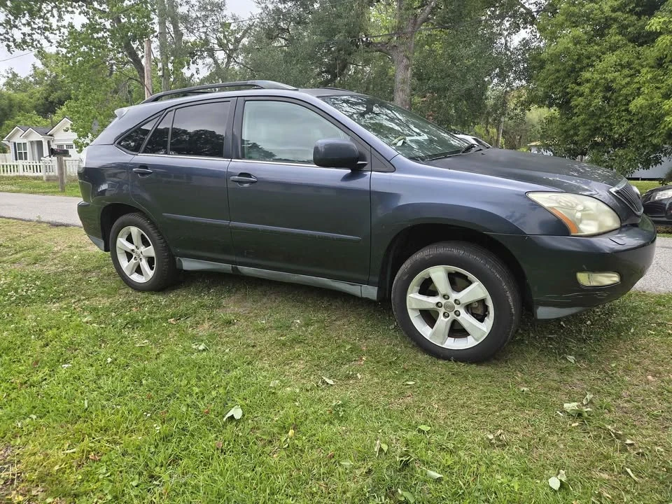 2004 Lexus RX 2nd Gen - Image 3 of 9