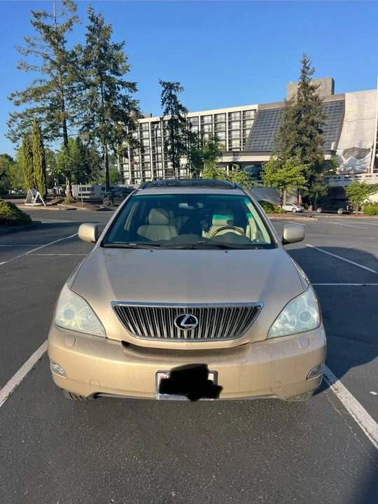2004 Lexus RX 2nd Gen - Image 7 of 9