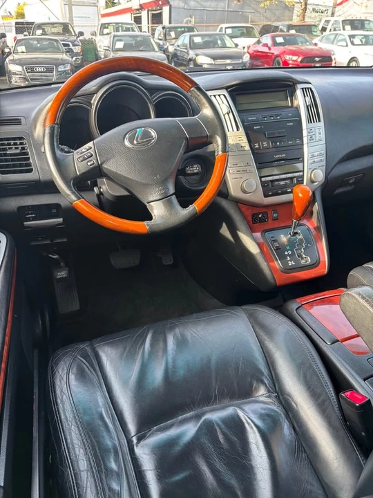 2004 Lexus RX 2nd Gen - Image 12 of 12