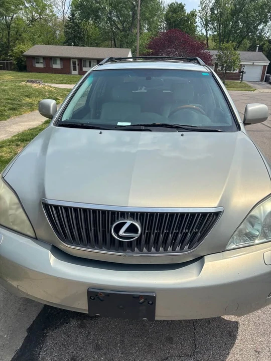 2004 Lexus RX 2nd Gen - Image 3 of 9