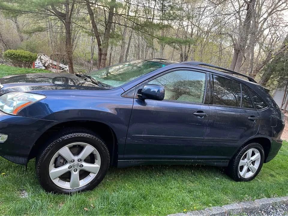 2004 Lexus RX 2nd Gen - Image 3 of 8