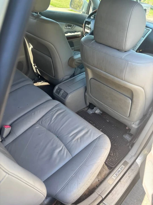 2004 Lexus RX 2nd Gen - Image 10 of 13