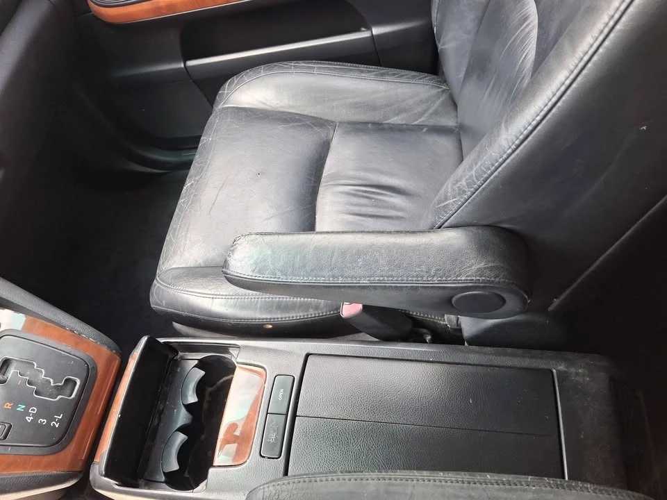 2004 Lexus RX 2nd Gen - Image 11 of 15