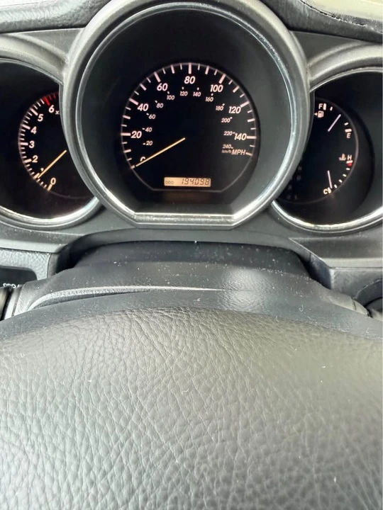 2004 Lexus RX 2nd Gen - Image 10 of 10