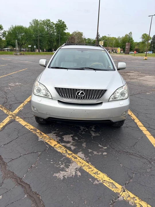 2004 Lexus RX 2nd Gen - Image 2 of 10