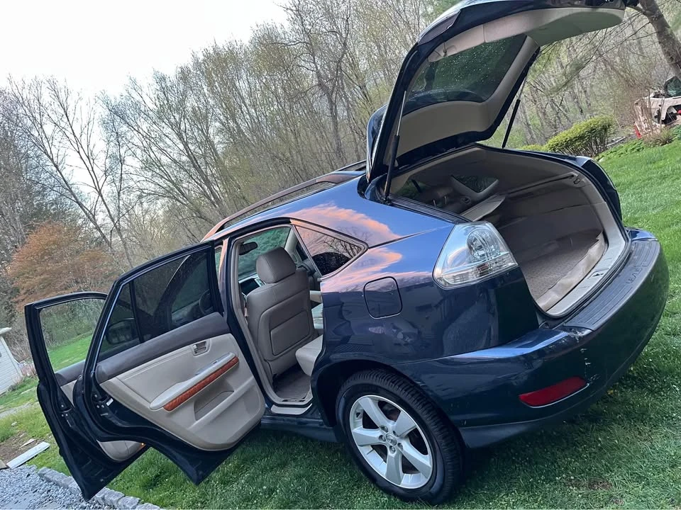 2004 Lexus RX 2nd Gen - Image 2 of 8