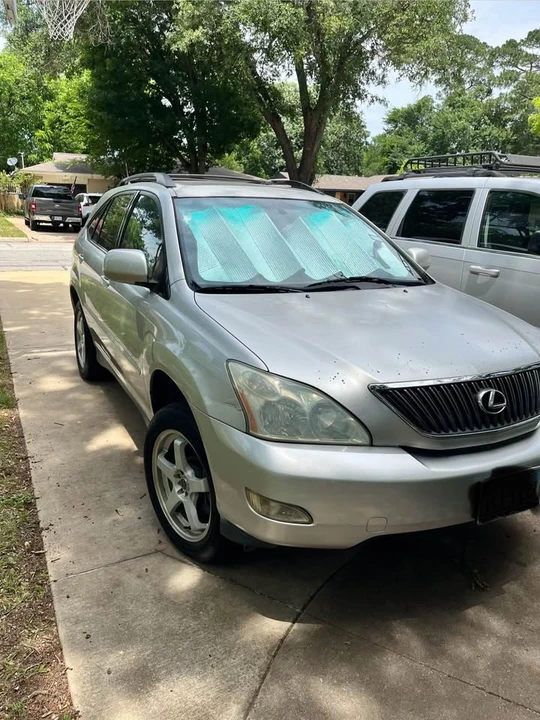 2004 Lexus RX 2nd Gen - Image 7 of 9