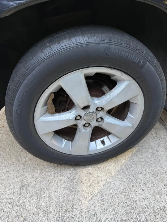 2004 Lexus RX 2nd Gen - Image 2 of 12