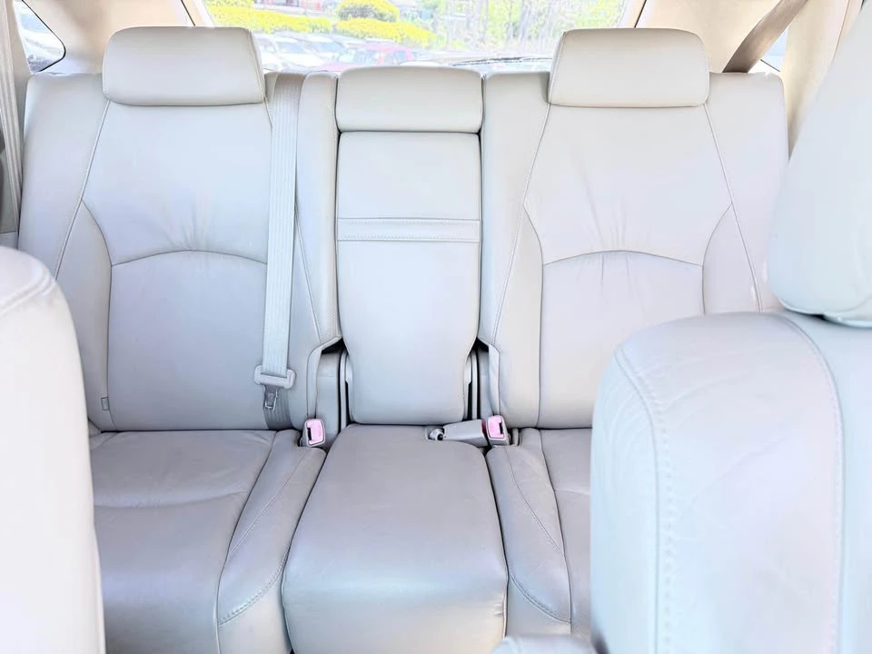 2004 Lexus RX 2nd Gen - Image 12 of 13