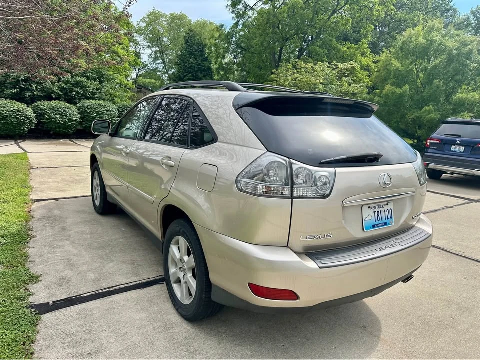 2004 Lexus RX 2nd Gen - Image 8 of 20