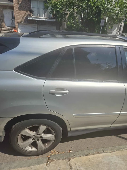 2004 Lexus RX 2nd Gen - Image 10 of 18