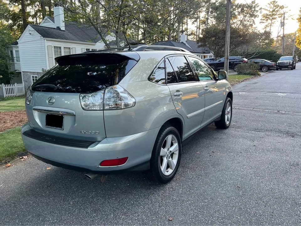 2004 Lexus RX 2nd Gen - Image 6 of 16