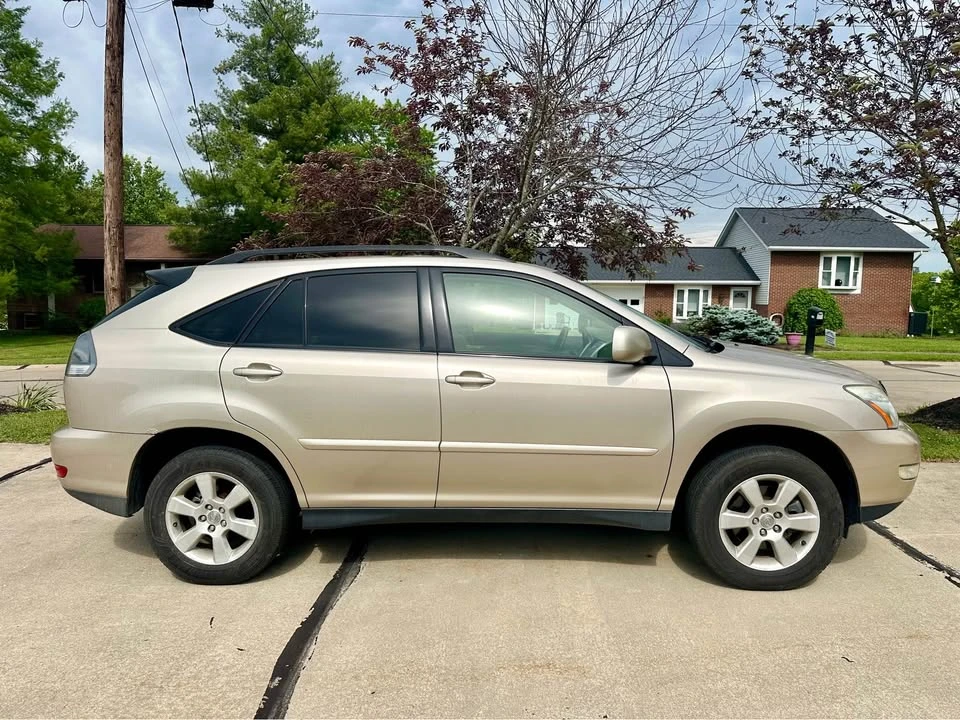 2004 Lexus RX 2nd Gen - Image 5 of 20