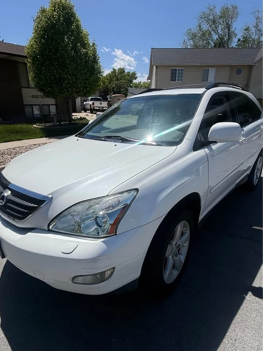 2004 Lexus RX 2nd Gen - Image 3 of 5