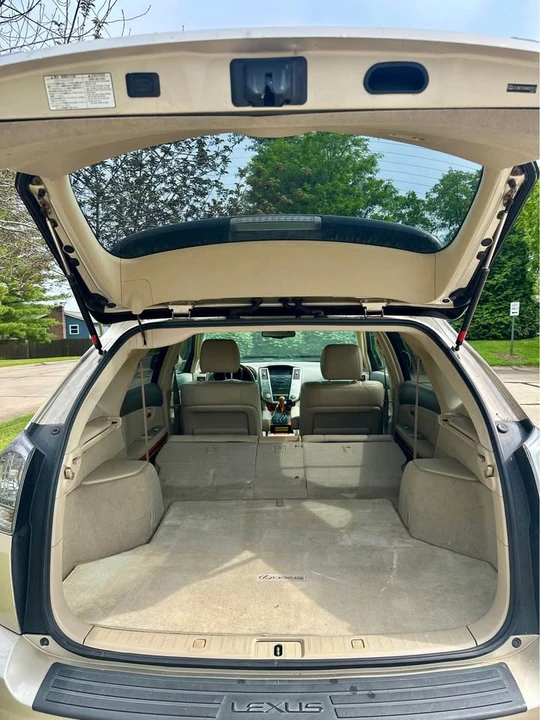 2004 Lexus RX 2nd Gen - Image 9 of 20