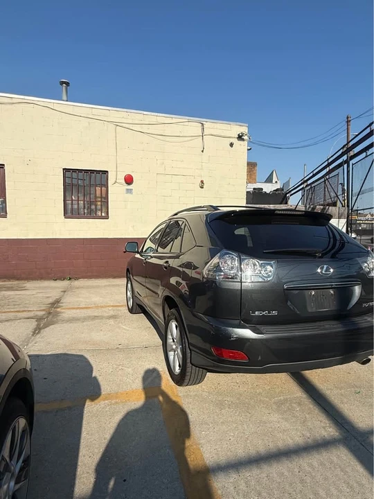 2004 Lexus RX 2nd Gen - Image 2 of 16