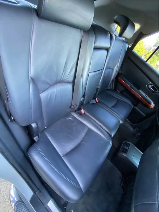 2004 Lexus RX 2nd Gen - Image 10 of 11