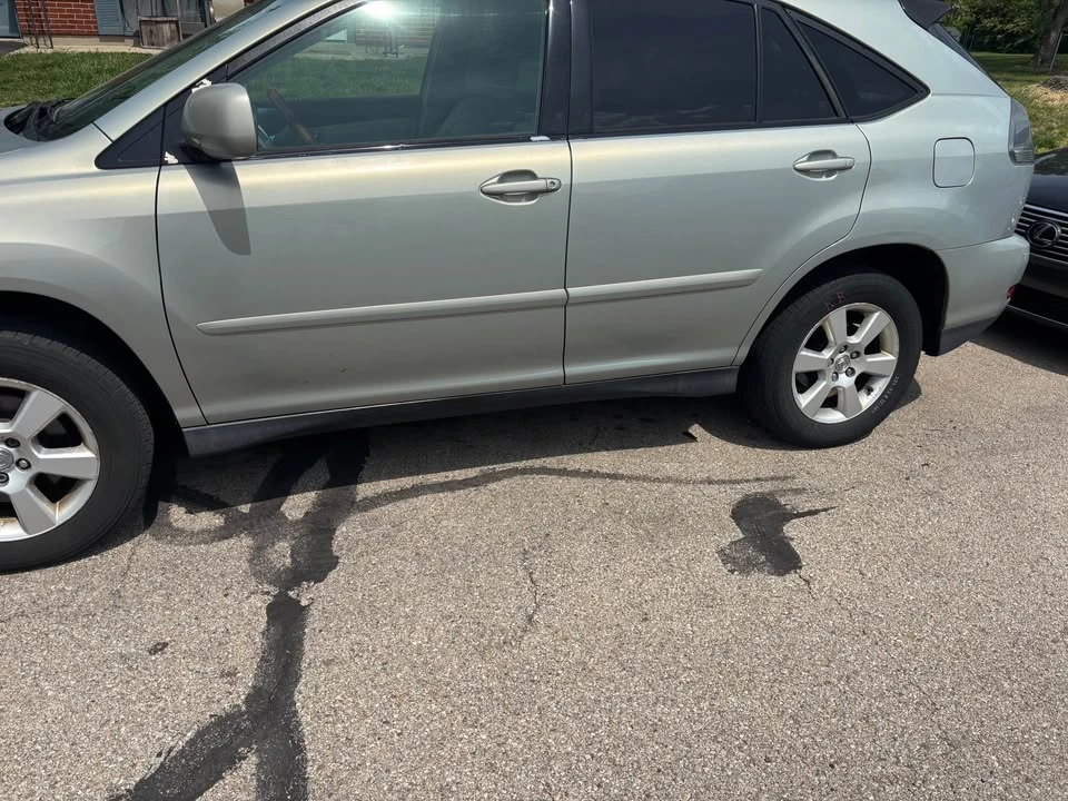 2004 Lexus RX 2nd Gen - Image 3 of 13