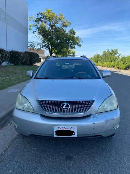 2004 Lexus RX 2nd Gen - Image 5 of 11