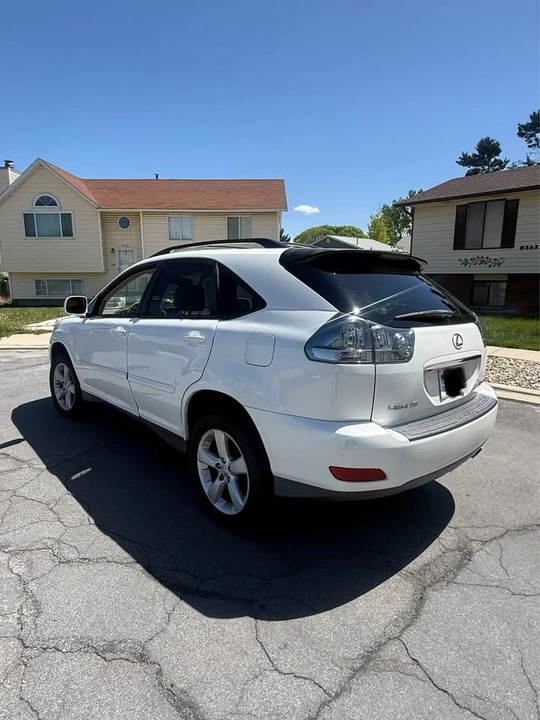 2004 Lexus RX 2nd Gen - Image 4 of 5