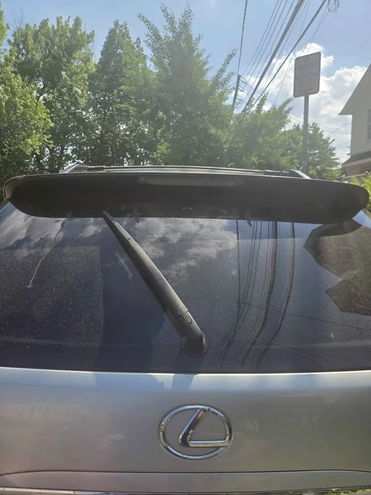 2004 Lexus RX 2nd Gen - Image 14 of 18