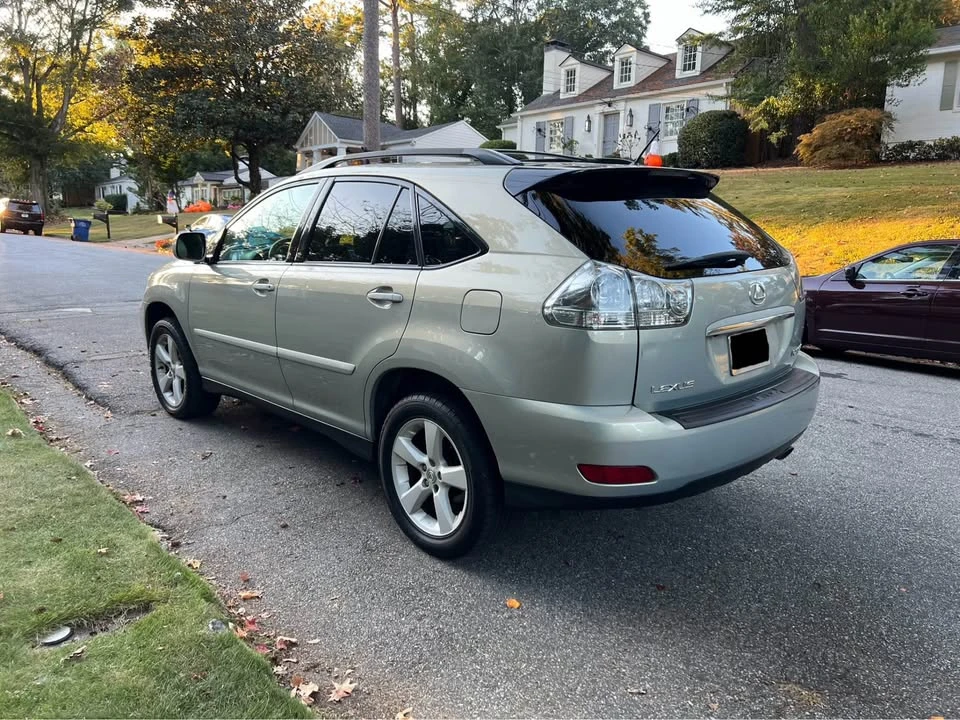2004 Lexus RX 2nd Gen - Image 4 of 16
