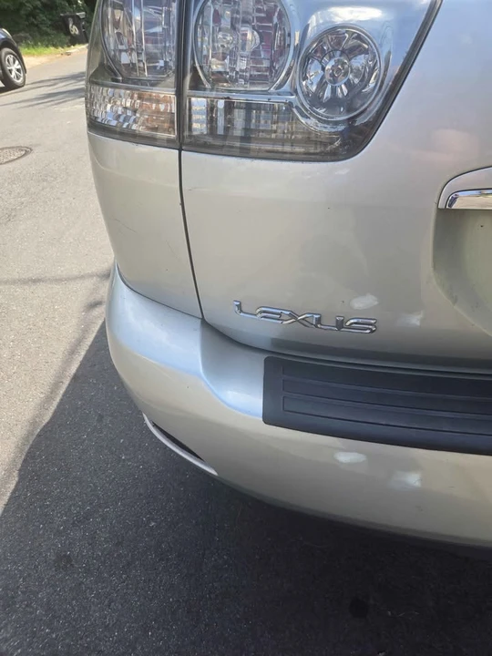 2004 Lexus RX 2nd Gen - Image 12 of 18