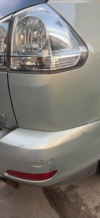 2004 Lexus RX 2nd Gen - Image 4 of 4