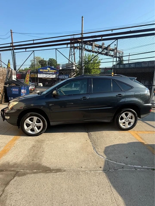 2004 Lexus RX 2nd Gen - Image 3 of 16