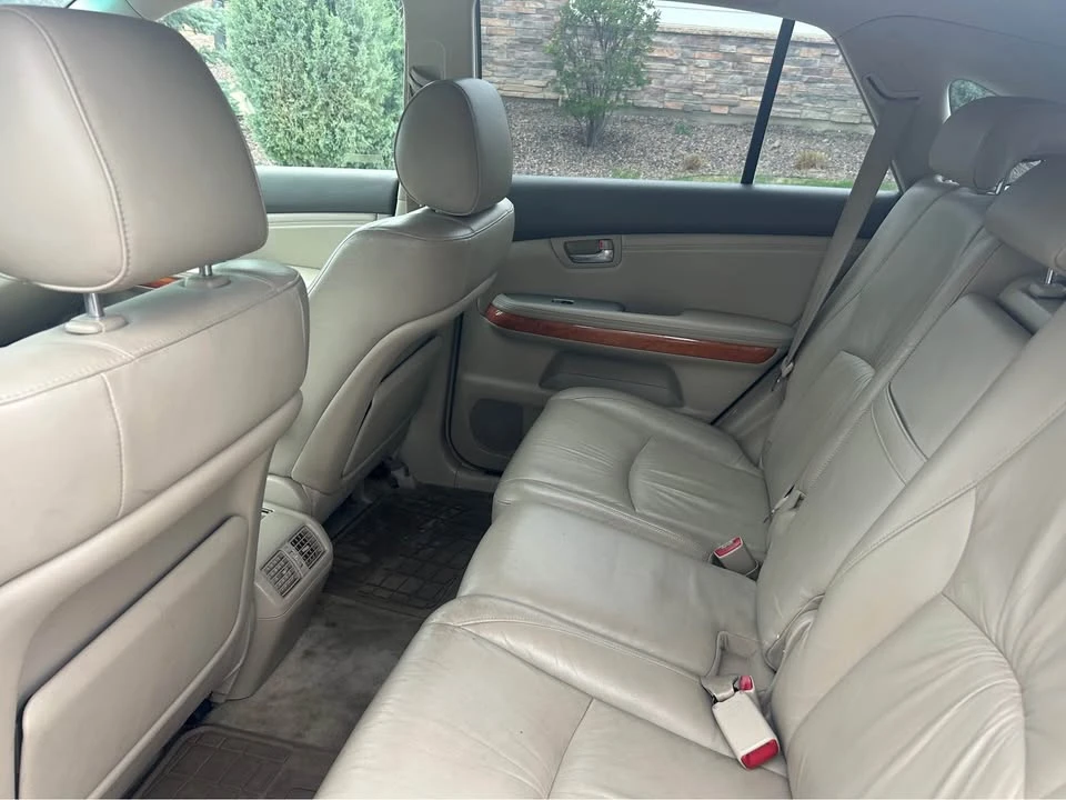2004 Lexus RX 2nd Gen - Image 5 of 8