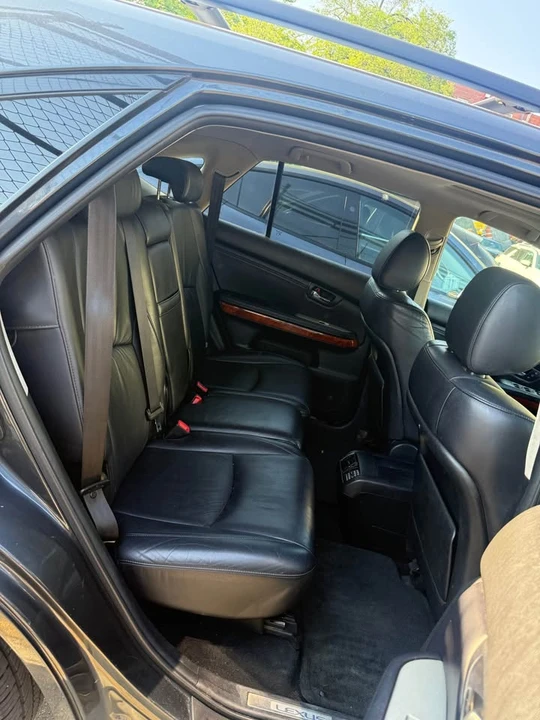 2004 Lexus RX 2nd Gen - Image 15 of 16