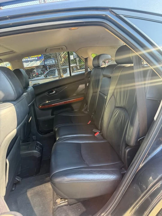 2004 Lexus RX 2nd Gen - Image 16 of 16