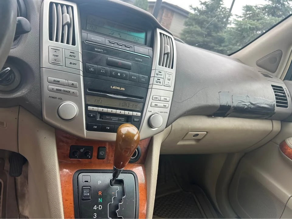 2004 Lexus RX 2nd Gen - Image 4 of 8