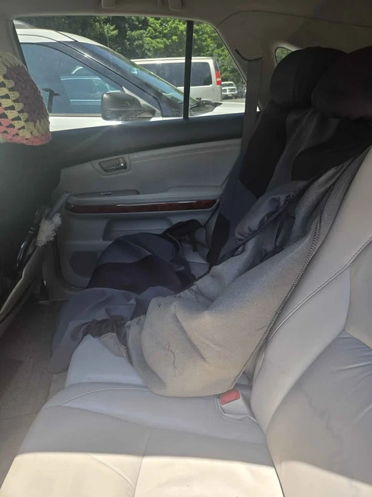 2004 Lexus RX 2nd Gen - Image 18 of 18