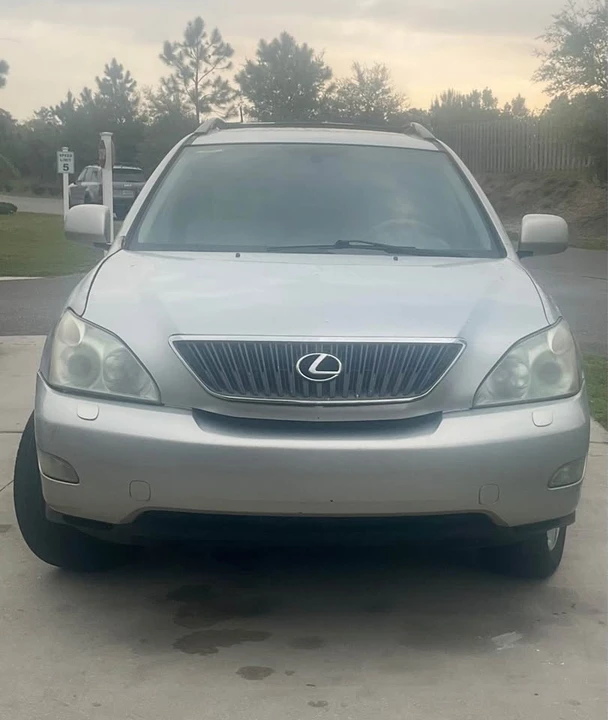 2004 Lexus RX 2nd Gen - Image 2 of 11