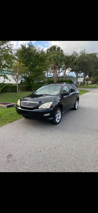 2004 Lexus RX 2nd Gen - Image 2 of 10